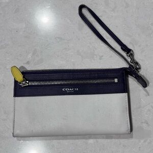 Vintage Coach Legacy Colorblock Zippy Leather Wristlet Wallet